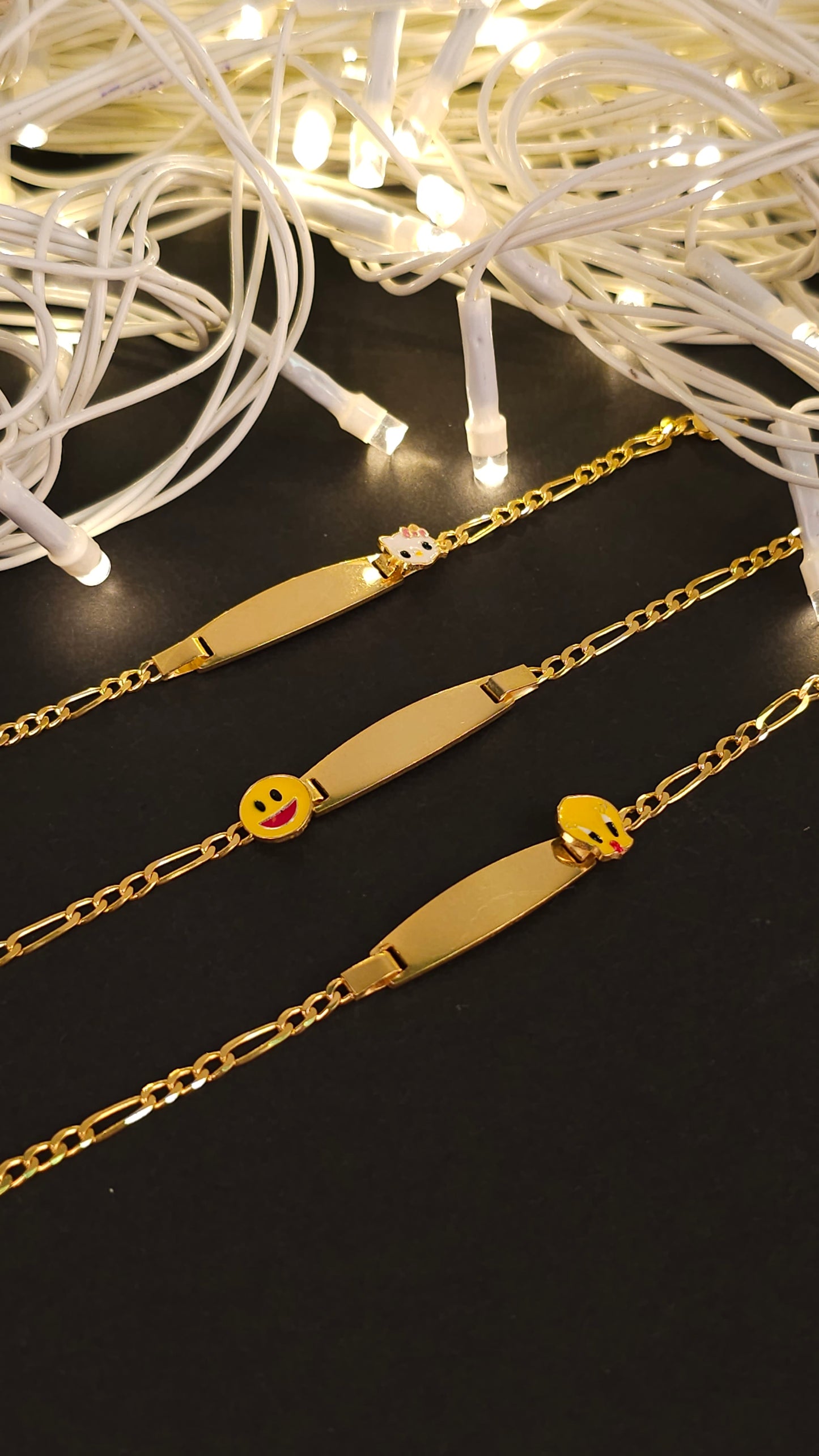 Personalised Flower Name Bracelet (Kids) (Gold Polish)