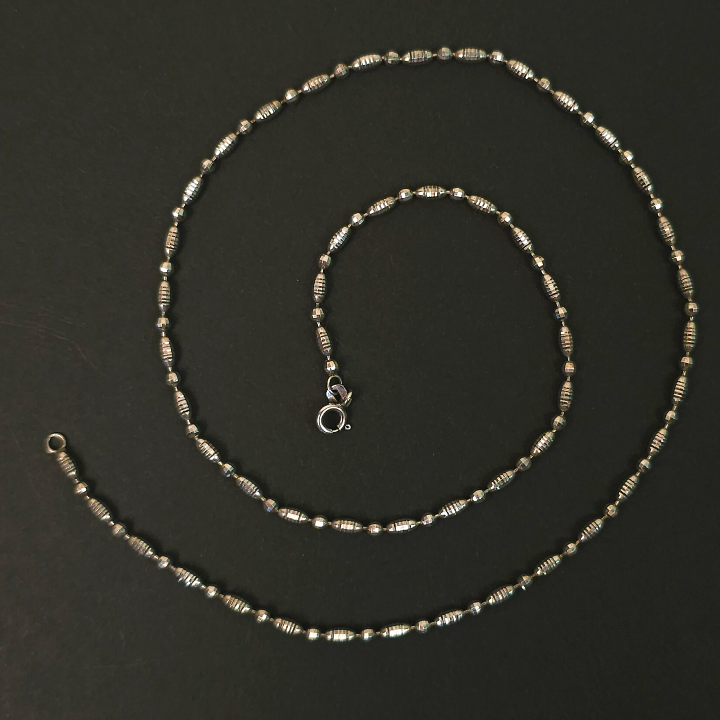Scalloped Barrel and Ball (M) Chain Silver