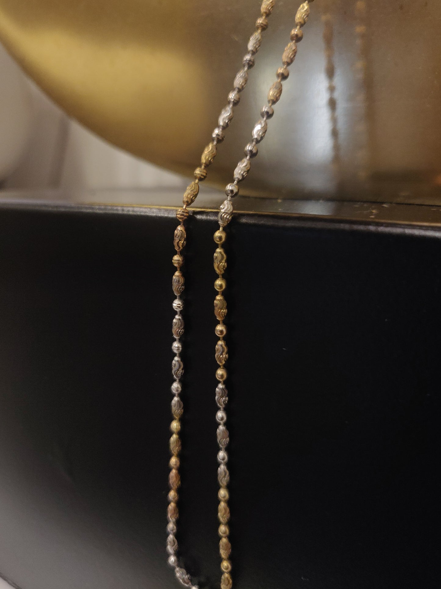 Scalloped Barrel and Ball (S) Chain