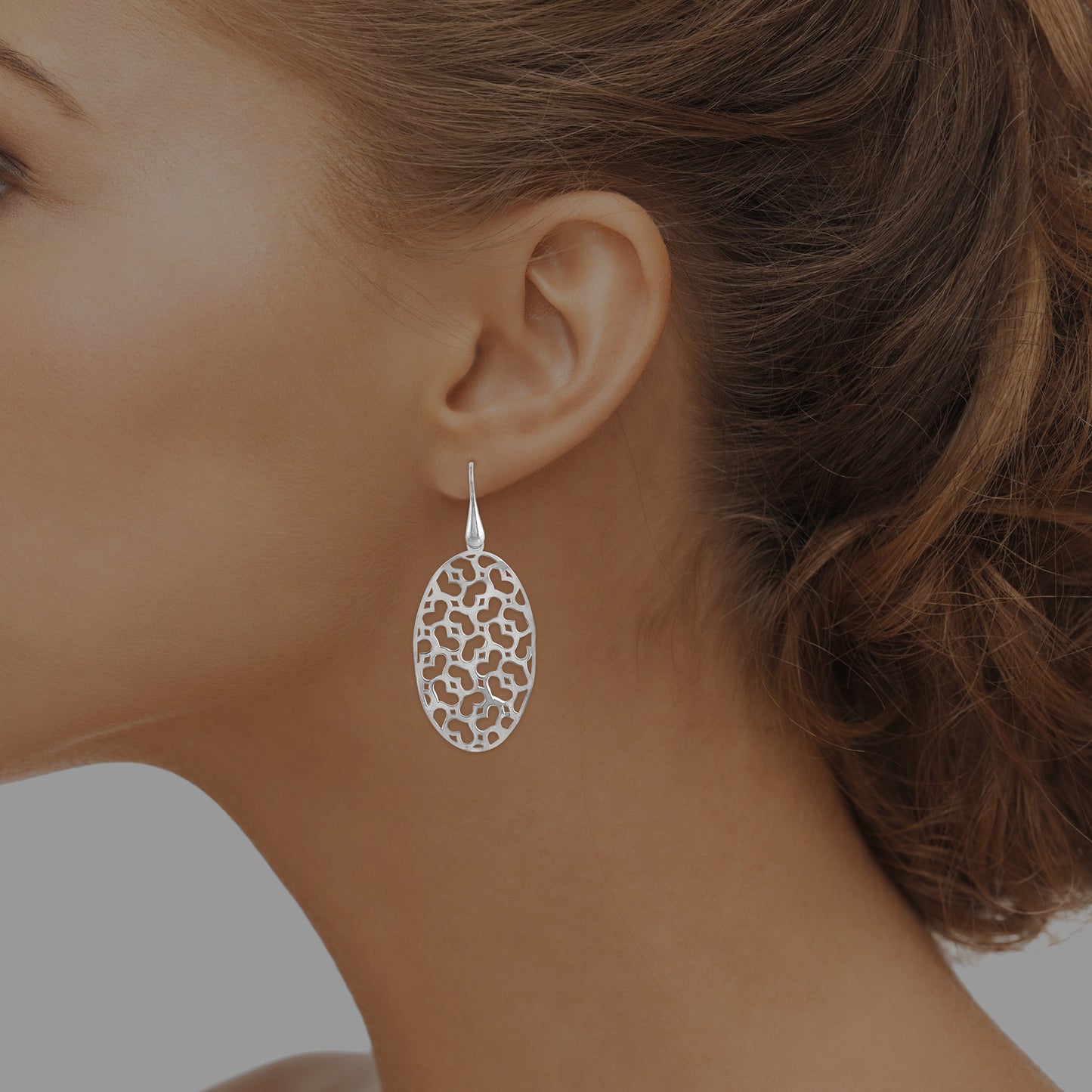 Oval Netted with Hearts Earrings