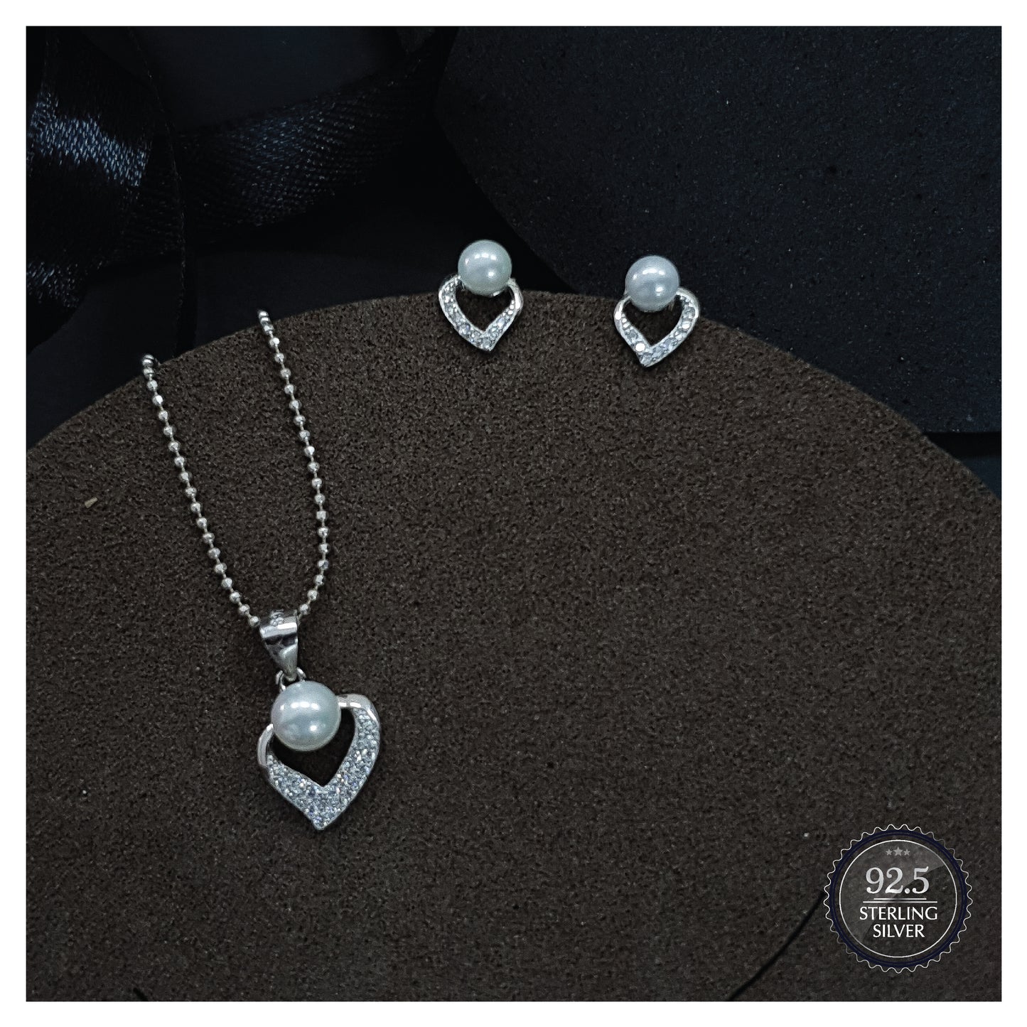 Pearly Heart Pendant Earrings Set