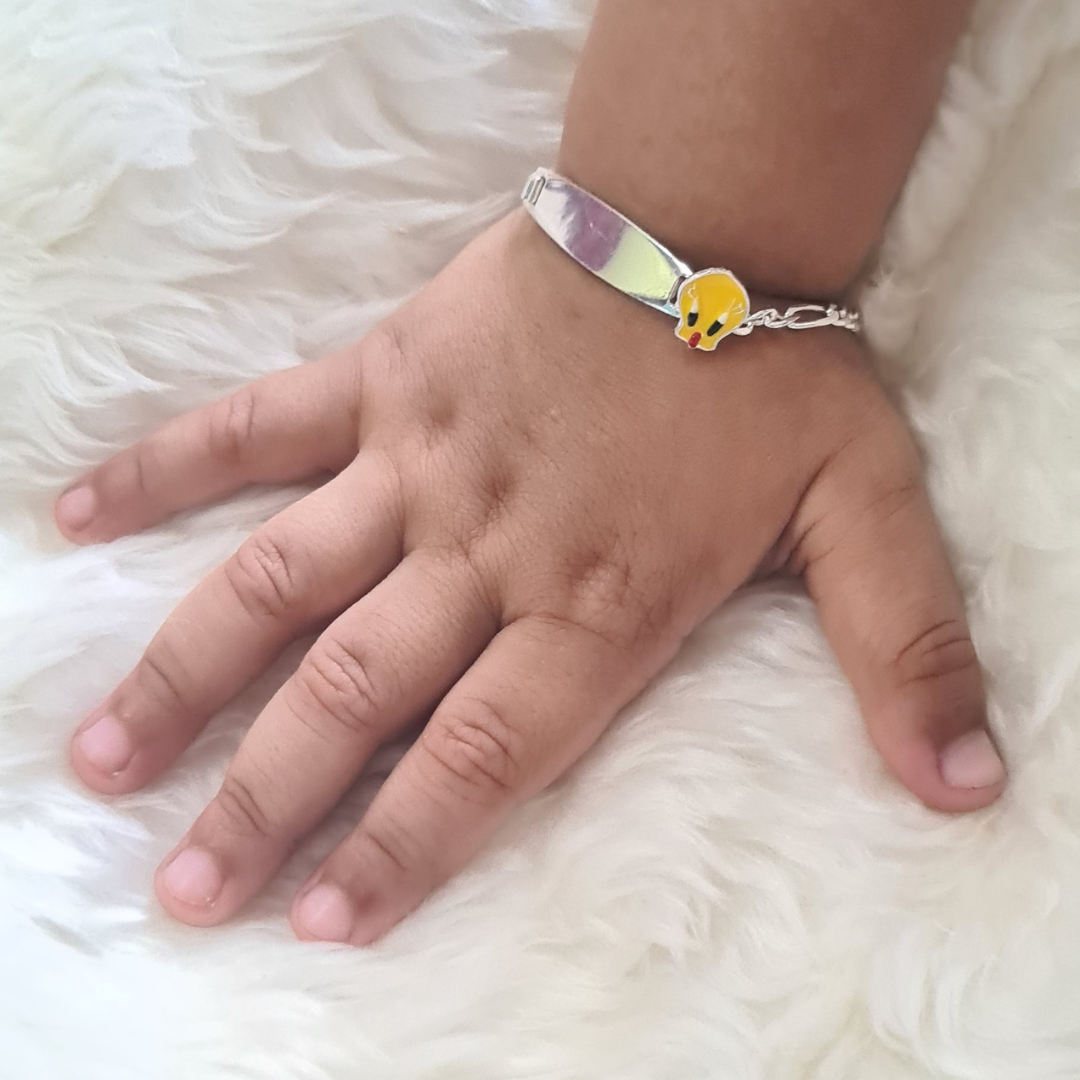 Personalised Tweety Name Bracelet (Kids) (Gold Polish)