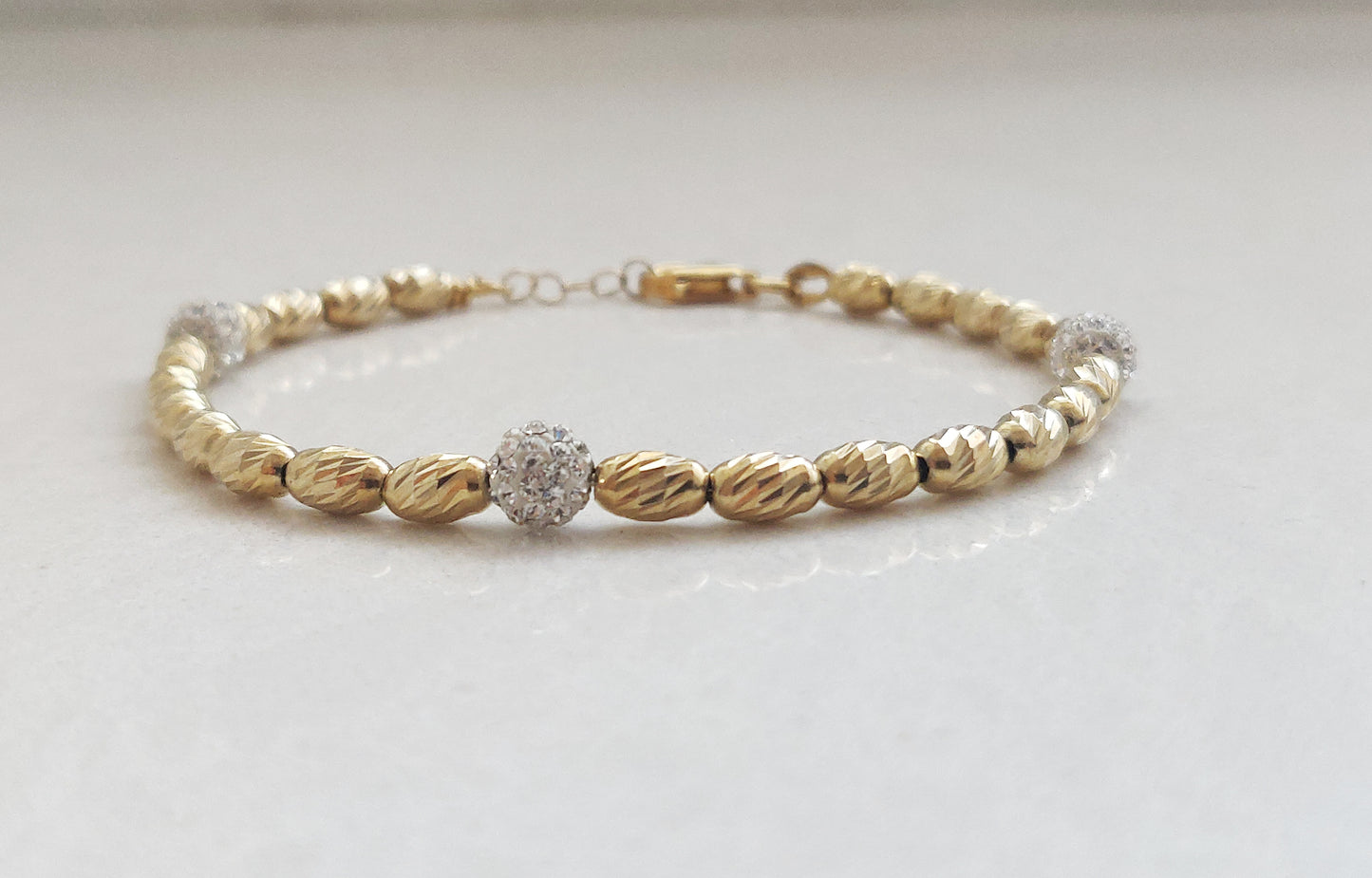 Scalloped Barrel and strass Ball Bracelet